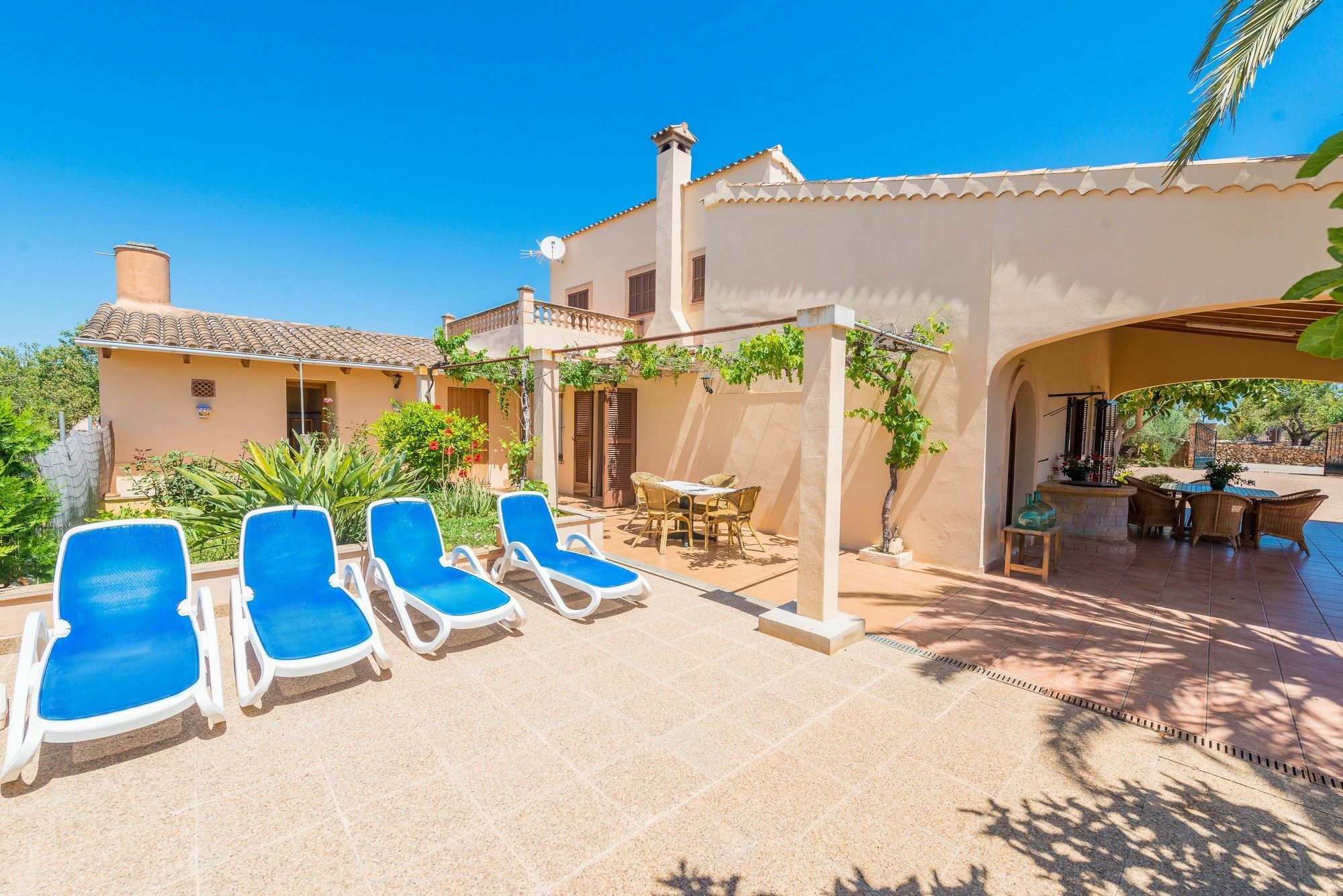 Clau De Sol Villa Can Picafort  Exteriör bild